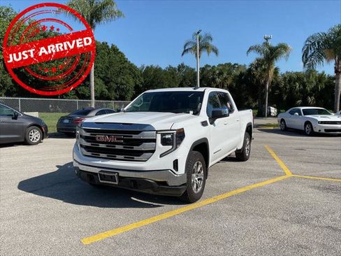 Used 2023 GMC Sierra 1500 SLE AWD/4WD image 1