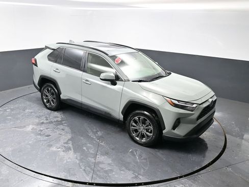 Used 2023 Toyota RAV4 XLE Premium image 43