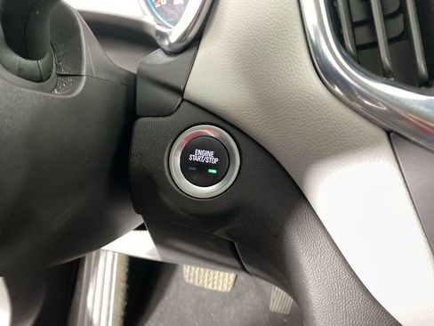 Used 2024 Chevrolet Equinox LS w/ LS Convenience Package image 20