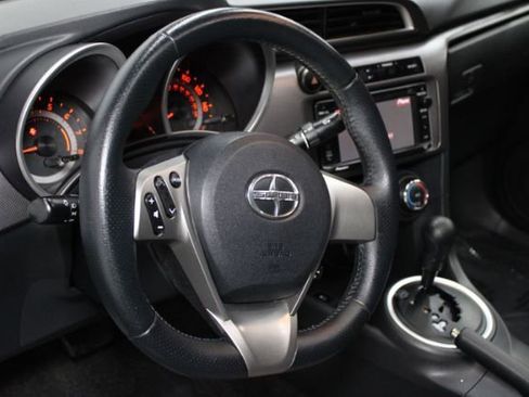 Used 2014 Scion tC image 10
