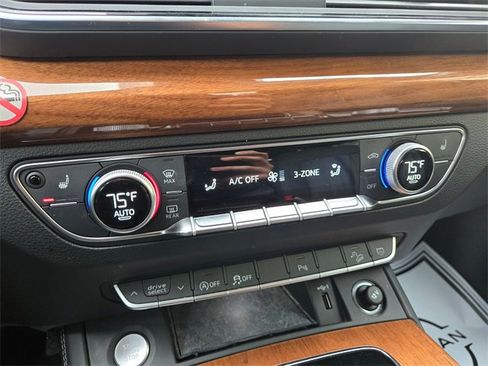 Used 2023 Audi Q5 2.0T Premium Plus image 27