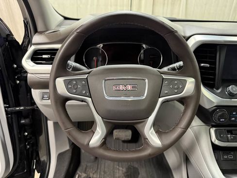 Used 2023 GMC Acadia SLT w/ Technology Package image 12