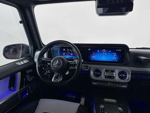 Used 2025 Mercedes-Benz G 63 AMG 4MATIC image 25