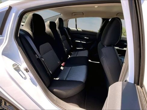 New 2027 Nissan Sentra SV FWD image 9