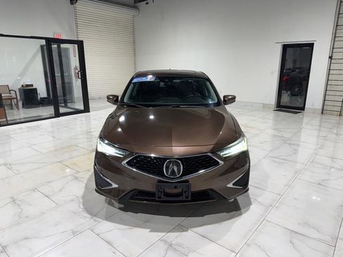 Used 2019 Acura ILX FWD image 2