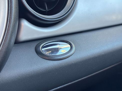 Used 2012 MINI Cooper Hardtop image 25