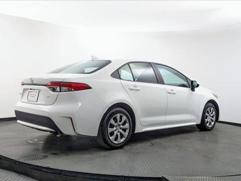 Used 2022 Toyota Corolla LE FWD image 8