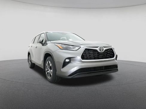 New 2026 Toyota Highlander XLE AWD/4WD image 30