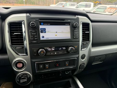 Used 2017 Nissan Titan PRO-4X image 26