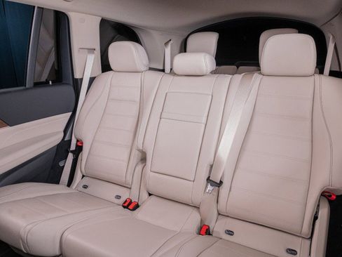 New 2026 Mercedes-Benz GLS 450 4MATIC image 29