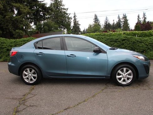 Used 2011 MAZDA MAZDA3 i Touring FWD image 12