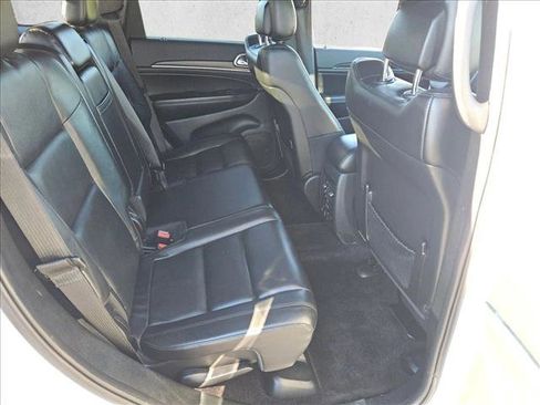 Used 2018 Jeep Grand Cherokee Limited image 21