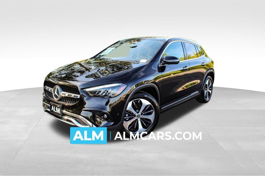 Used 2025 Mercedes-Benz GLA 250 image 1
