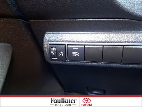 Used 2023 Toyota Corolla LE image 22