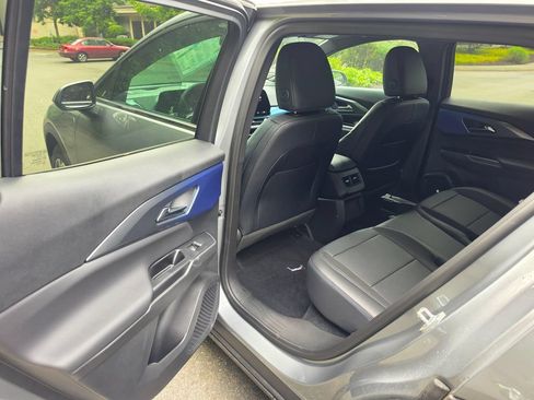 New 2026 Chevrolet Equinox EV LT AWD/4WD image 15