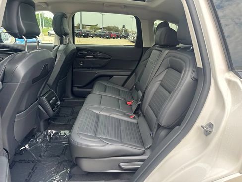 New 2026 Lincoln Nautilus Reserve AWD/4WD image 21