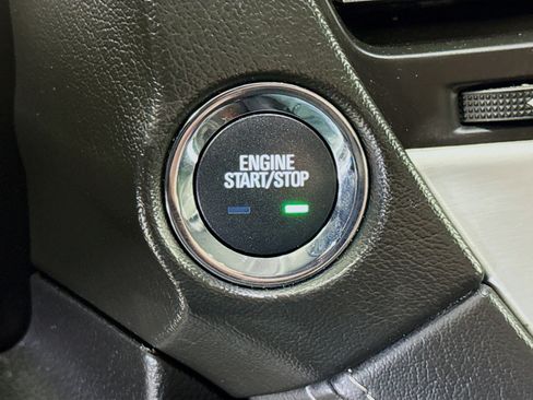 Used 2018 GMC Yukon SLT image 21