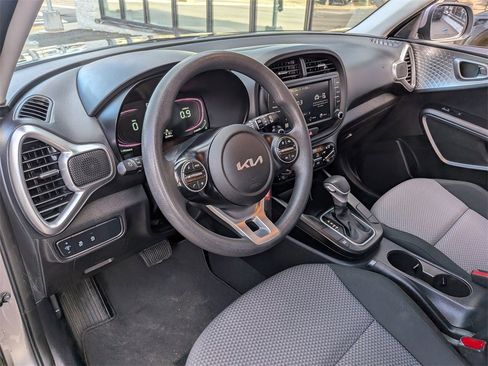 Used 2023 Kia Soul LX image 12