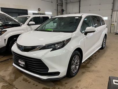Used 2024 Toyota Sienna LE