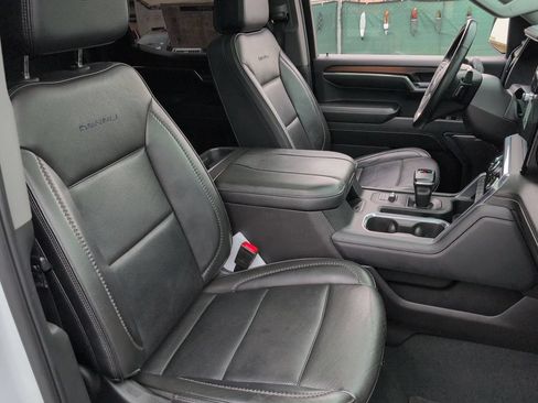 Used 2024 GMC Sierra 1500 Denali w/ Technology Package AWD/4WD image 30