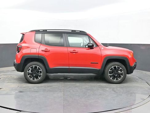 Used 2023 Jeep Renegade Trailhawk AWD/4WD image 6