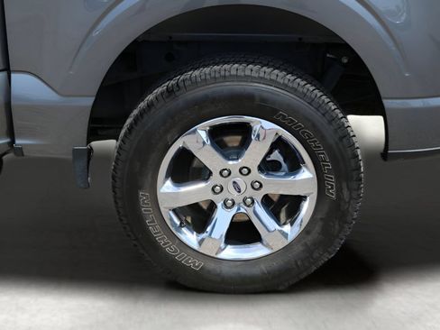 Used 2022 Ford F150 Lariat AWD/4WD image 9