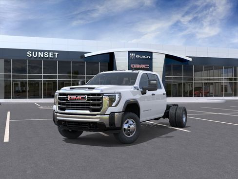 New 2026 GMC Sierra 3500 Pro w/ Convenience Package AWD/4WD image 8