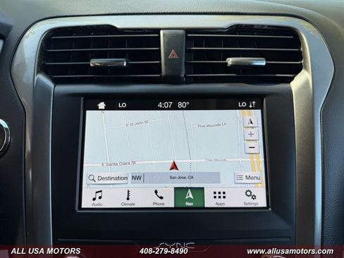 Used 2019 Ford Fusion SE FWD image 40
