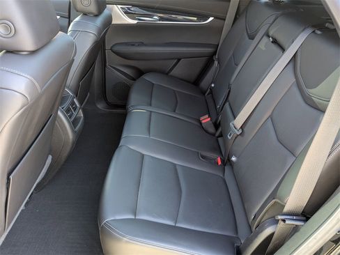 Used 2023 Cadillac XT5 Premium Luxury image 13