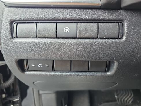 Used 2021 Nissan Rogue SV FWD image 27