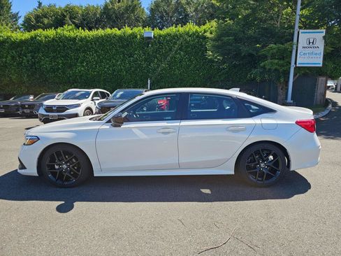 Used 2023 Honda Civic Sport image 4