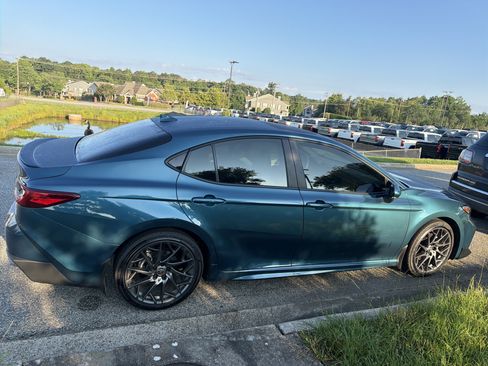 Used 2026 Toyota Camry SE w/ Convenience Package FWD image 11