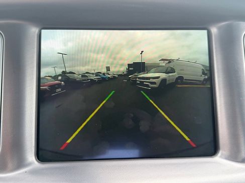 Used 2023 Dodge Charger SXT RWD image 32