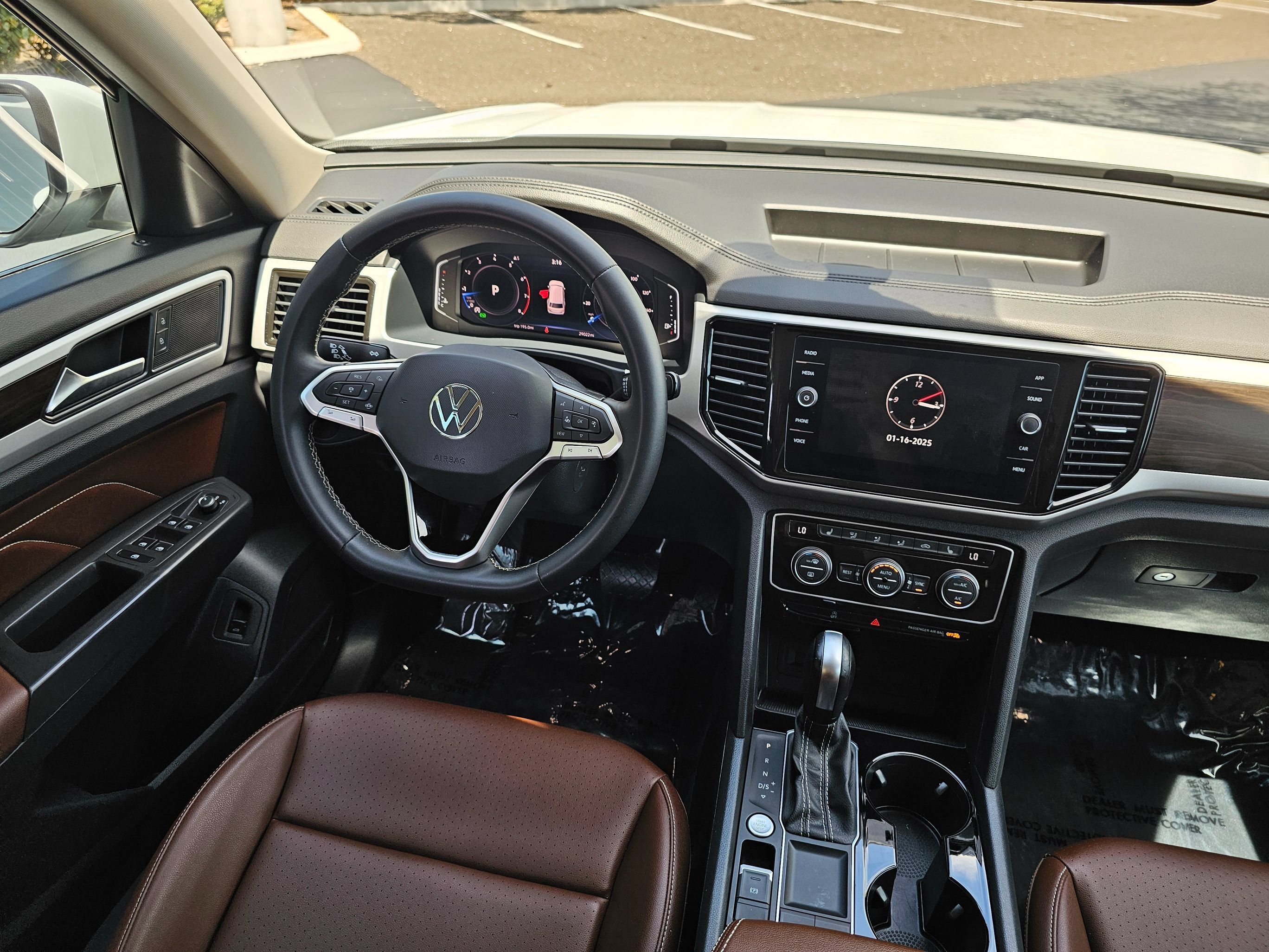 Used 2023 Volkswagen Atlas SE FWD image 21