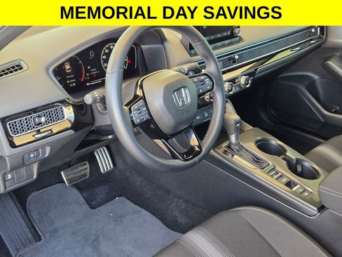 Used 2025 Honda Civic Sport image 10