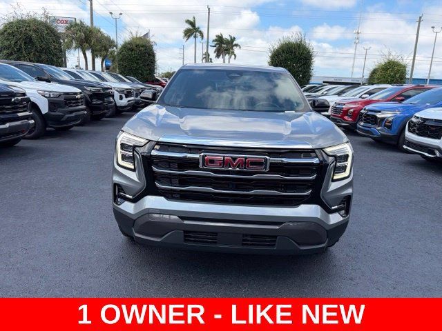 Used 2026 GMC Terrain Elevation FWD image 2