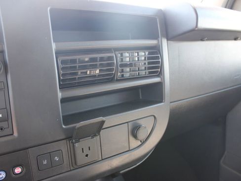 Used 2024 Chevrolet Express 3500 LT w/ LT Preferred Equipment Group RWD image 36