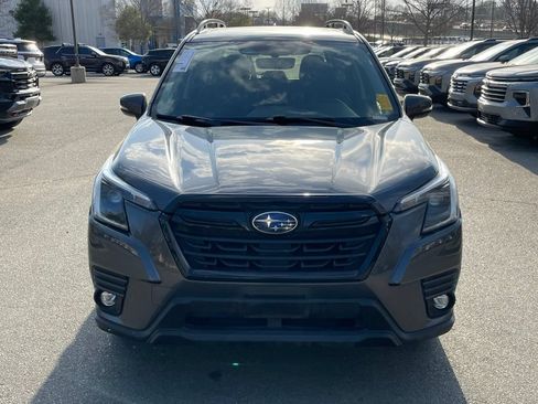 Used 2024 Subaru Forester Limited AWD/4WD image 2