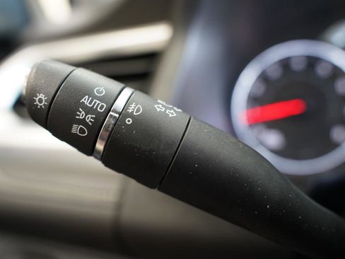 Used 2018 GMC Acadia SLT image 14