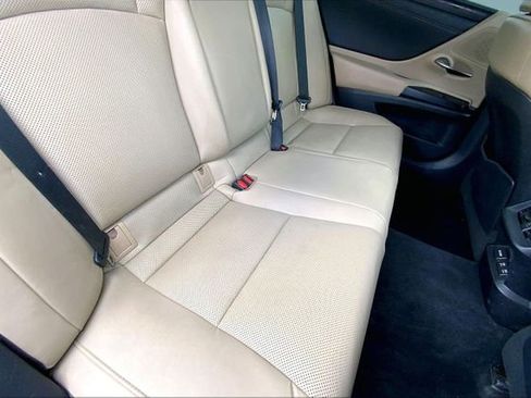 Used 2021 Lexus ES 250 w/ Premium Package image 32