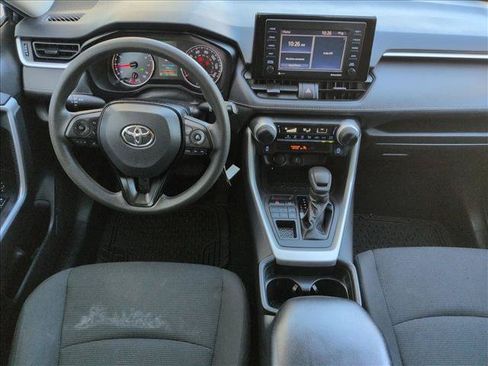 Used 2021 Toyota RAV4 LE AWD/4WD image 22