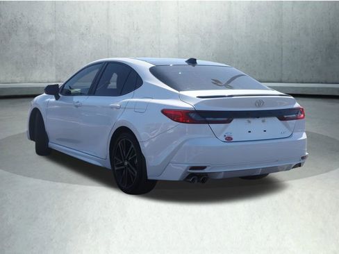 Used 2025 Toyota Camry XSE AWD/4WD image 12