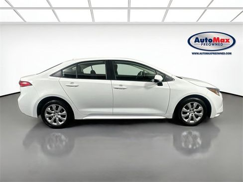Used 2024 Toyota Corolla LE image 10