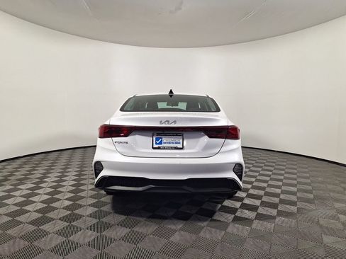 Used 2024 Kia Forte LXS FWD image 6