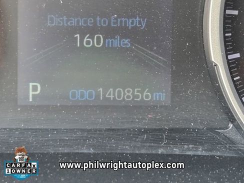 Used 2022 Toyota RAV4 SE image 26