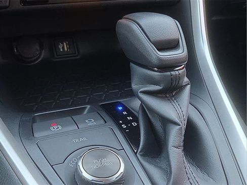 New 2025 Toyota RAV4 XLE image 26