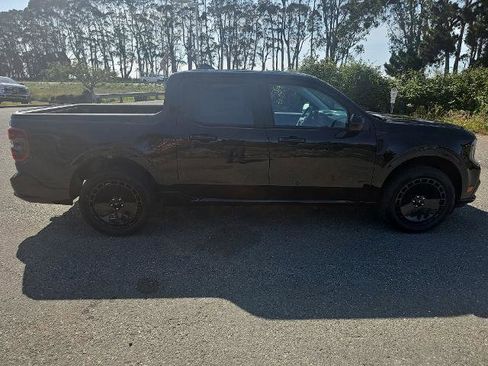 New 2025 Ford Maverick Lobo image 8