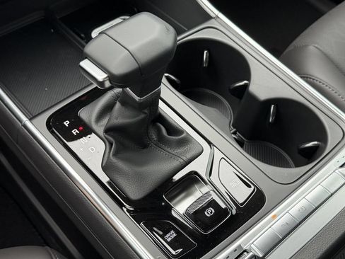 New 2026 Kia Carnival SX w/ SX Dark Edition Package FWD image 28