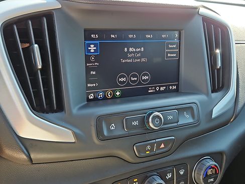 Used 2023 GMC Terrain SLE w/ Driver Convenience Package FWD image 16