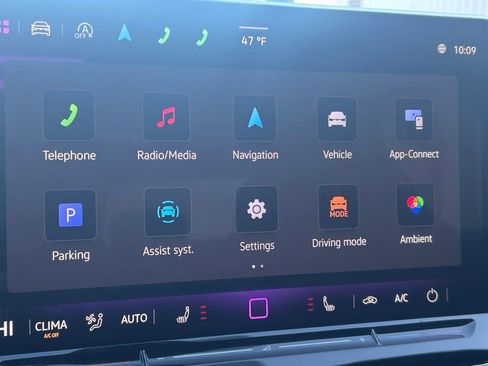 Used 2025 Volkswagen GTI SE image 15